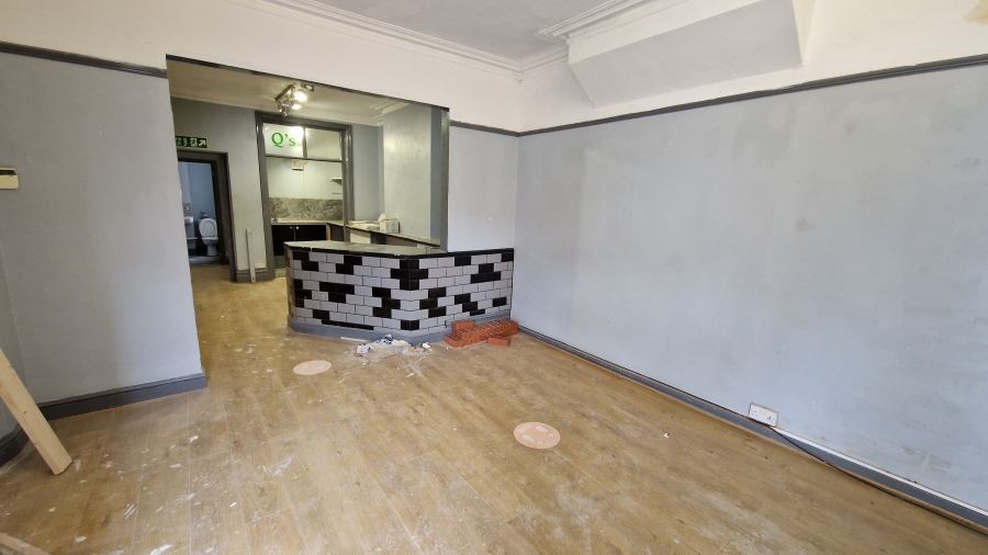 To Let Commercial Unit in Wellingborough Road, NN1 4EP